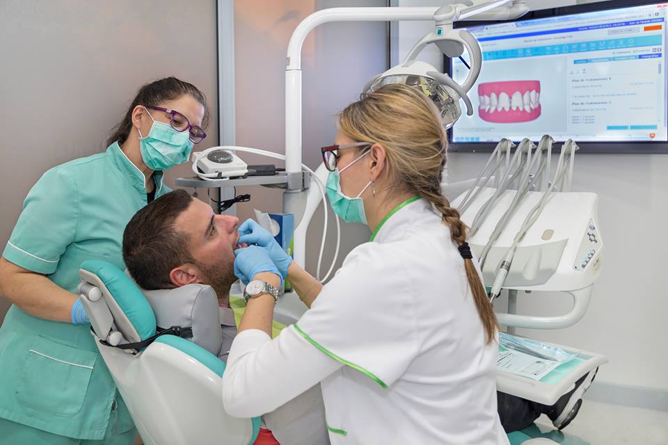 Endodoncia salva tus piezas dentales